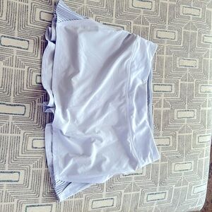 Lululemon play with the pleats.  Size 6 Lilac color. Only worn a few times.